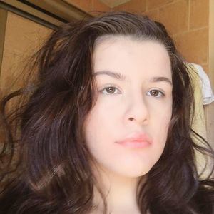 Meet your Posher, Lejla